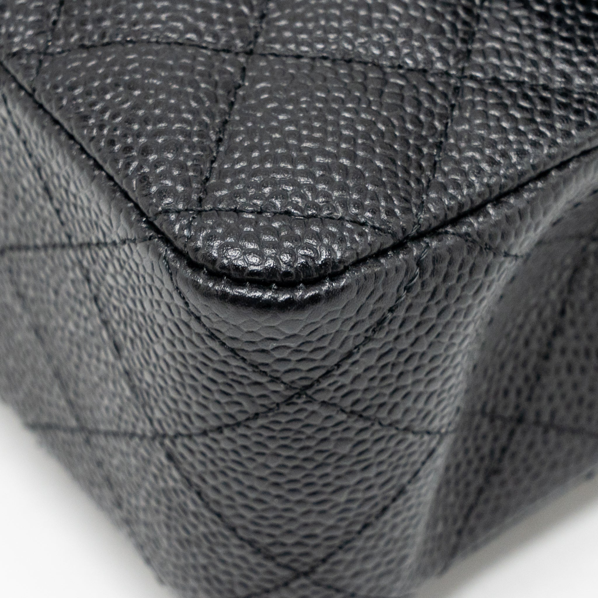CHANEL MEDIUM CLASSIC DOUBLE FLAP BAG CAVIAR BLACK GHW