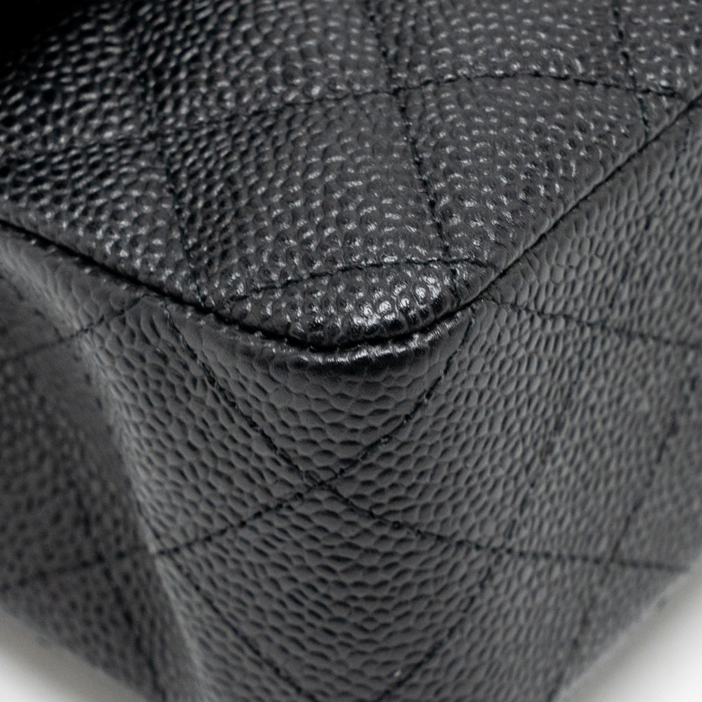 CHANEL MEDIUM CLASSIC DOUBLE FLAP BAG CAVIAR BLACK GHW