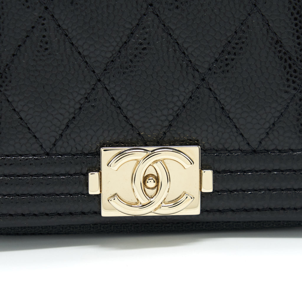 CHANEL CLASSIC BOY ZIP CARDHOLDER CAVIAR BLACK LGHW