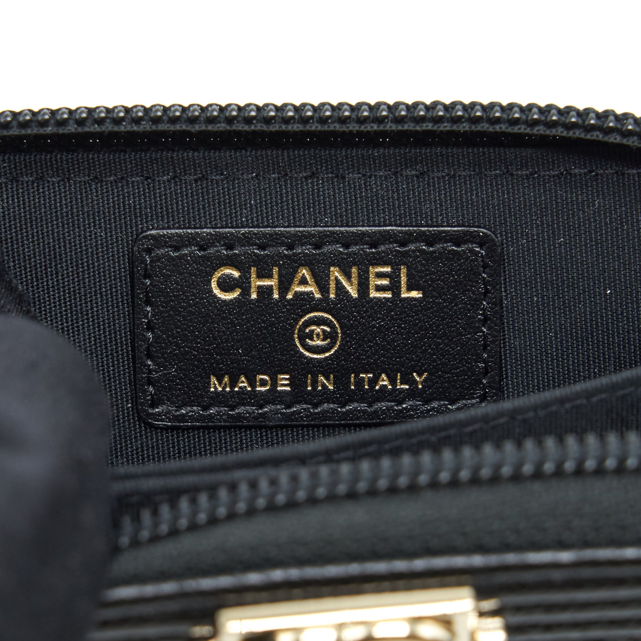 CHANEL CLASSIC BOY ZIP CARDHOLDER CAVIAR BLACK LGHW