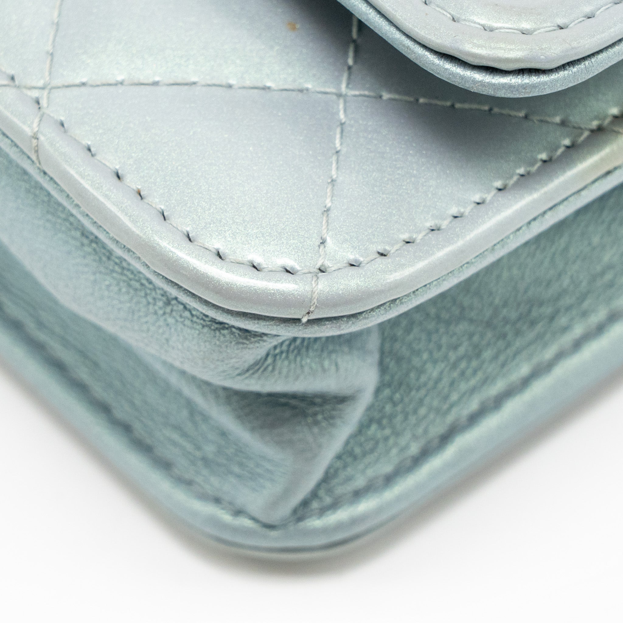 CHANEL BOY WALLET ON CHAIN PATENT CALFSKIN IRIDESCENT LIGHT BLUE LGHW