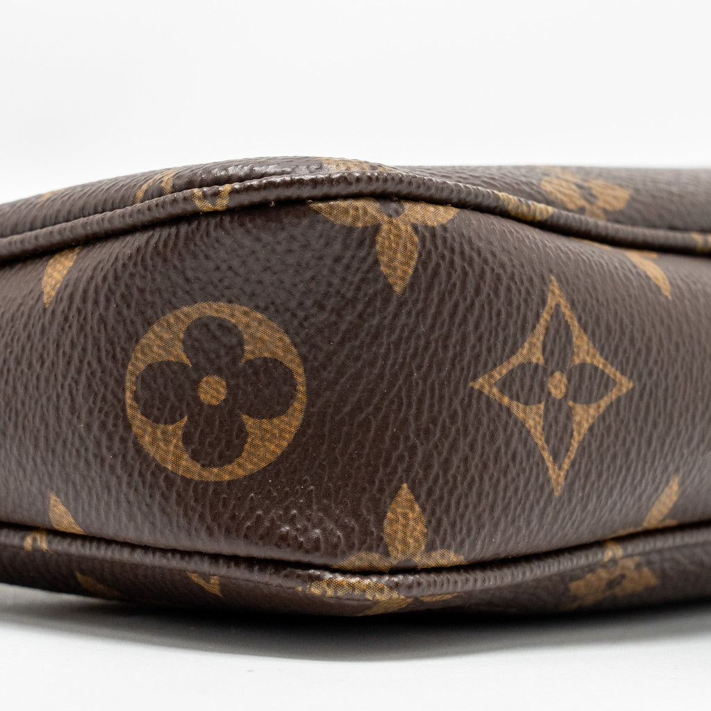LOUIS VUITTON POCHETTE ACCESSORIES MONOGRAM CANVAS GHW