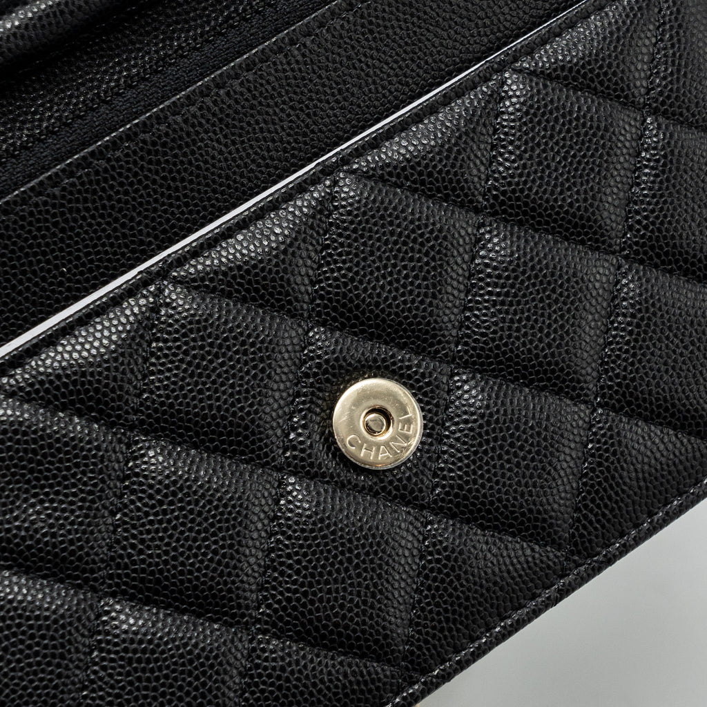 CHANEL DETAILED LOGO WALLET ON CHAIN CAVIAR BLACK LGHW (MICROCHIP)