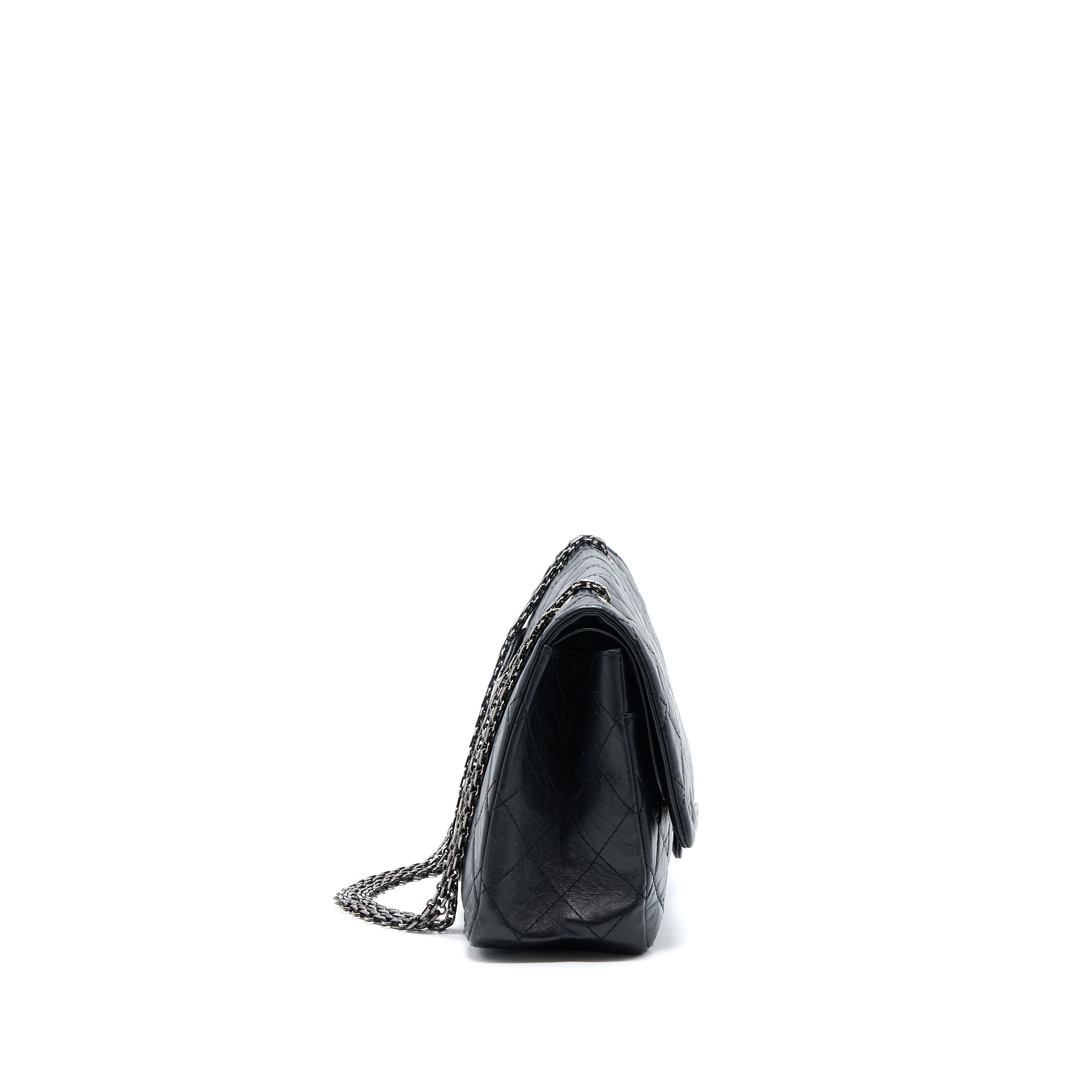 CHANEL 2.55 REISSUE 227 AGED CALFSKIN BLACK RUTHENIUM SHW