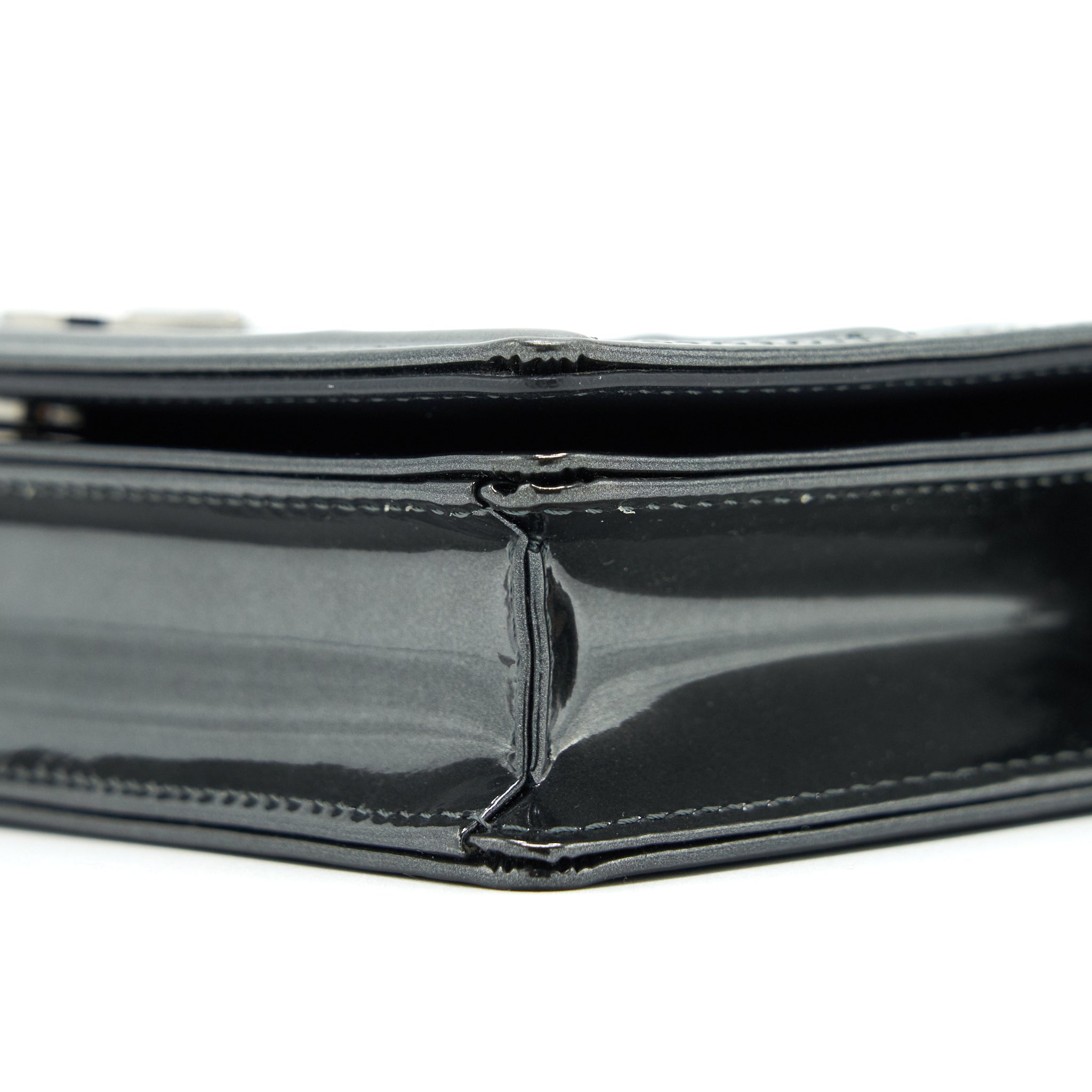 DIOR DIORAMA WALLET ON CHAIN METALLIC BLACK SHW