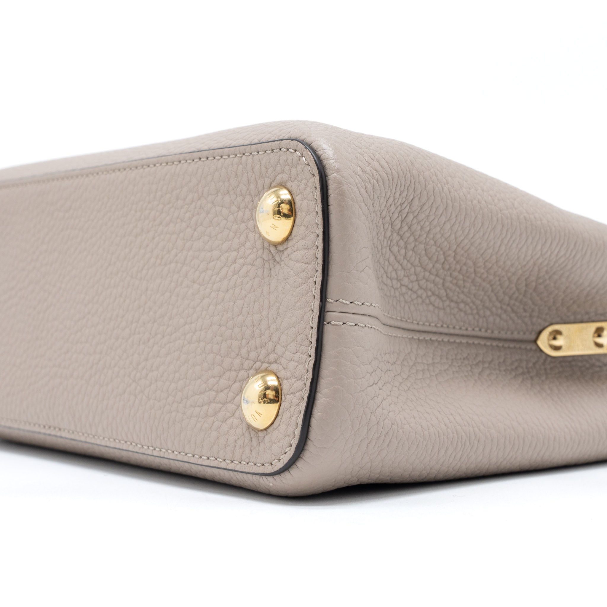 LOUIS VUITTON CAPUCINES BB TAURILLON GALET GHW