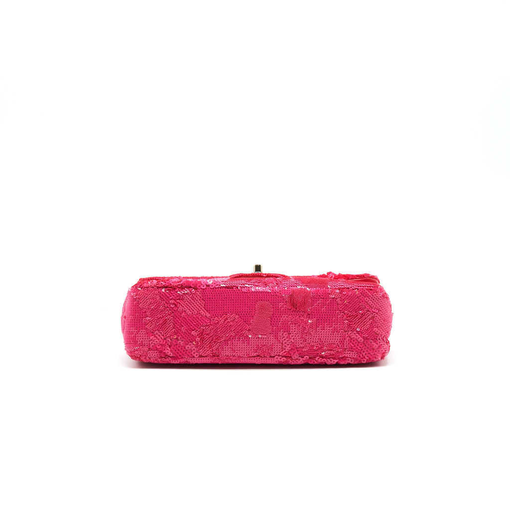 CHANEL SEASONAL MEDIUM FLAP BAG FUCIA WITH GHW