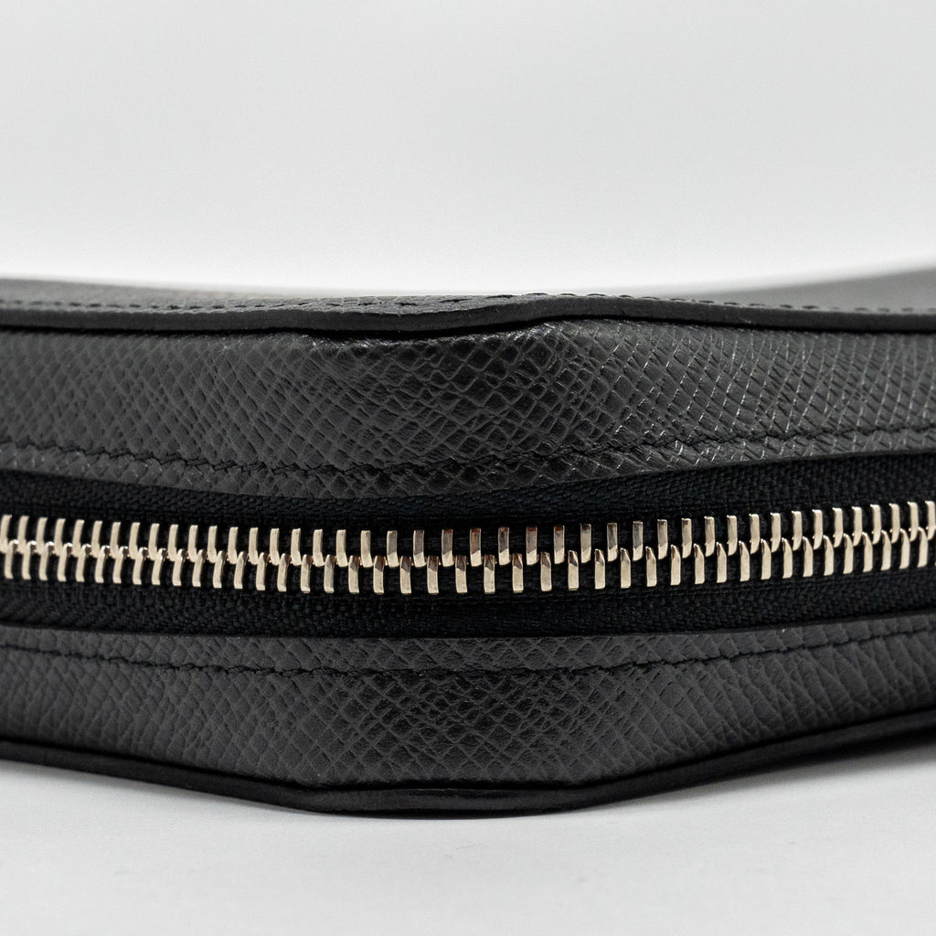 LOUIS VUITTON ZIPPY XL TAIGA ARDOISE LONG WALLET BLACK SHW