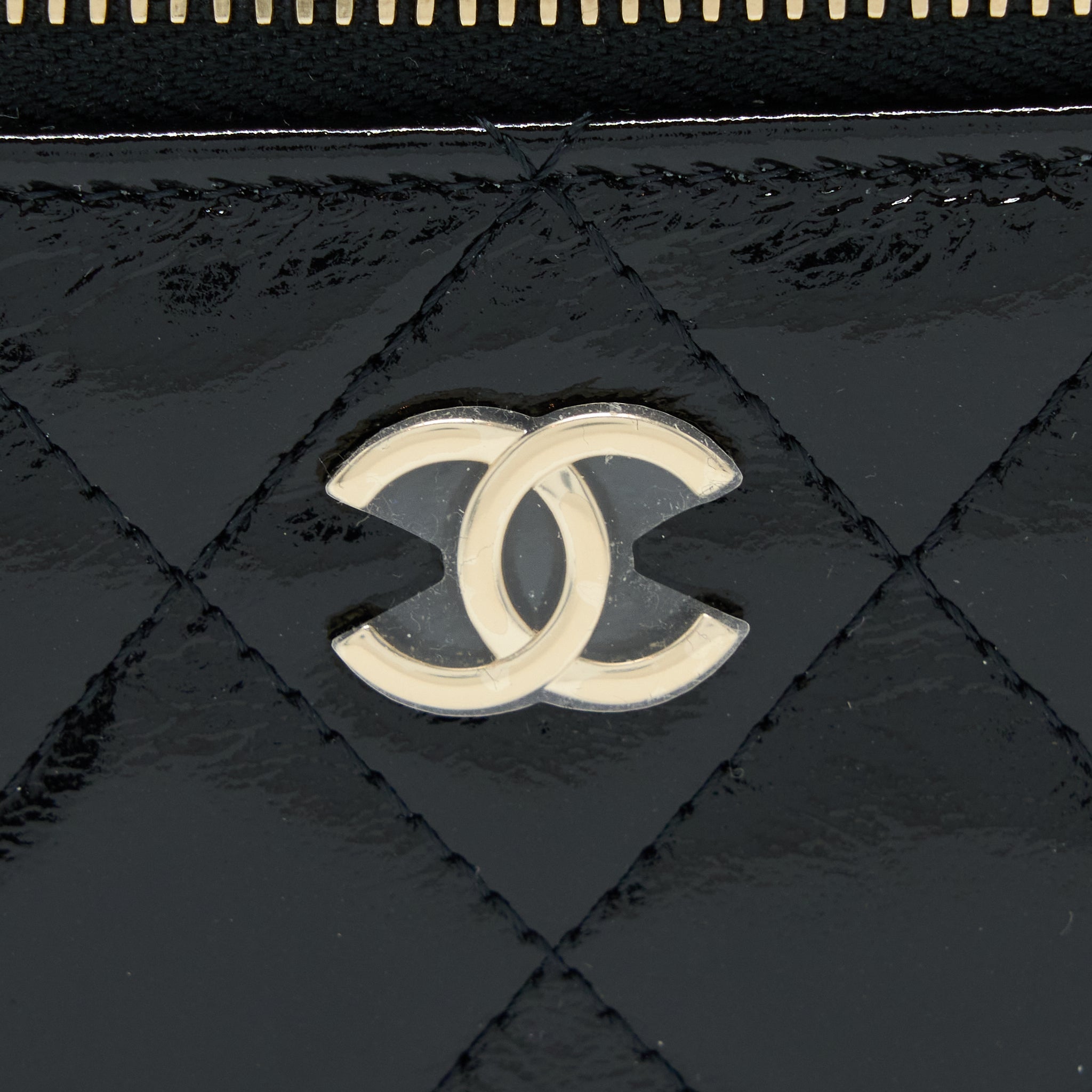 CHANEL VANITY CASE GLAZED LAMBSKIN BLACK LGHW