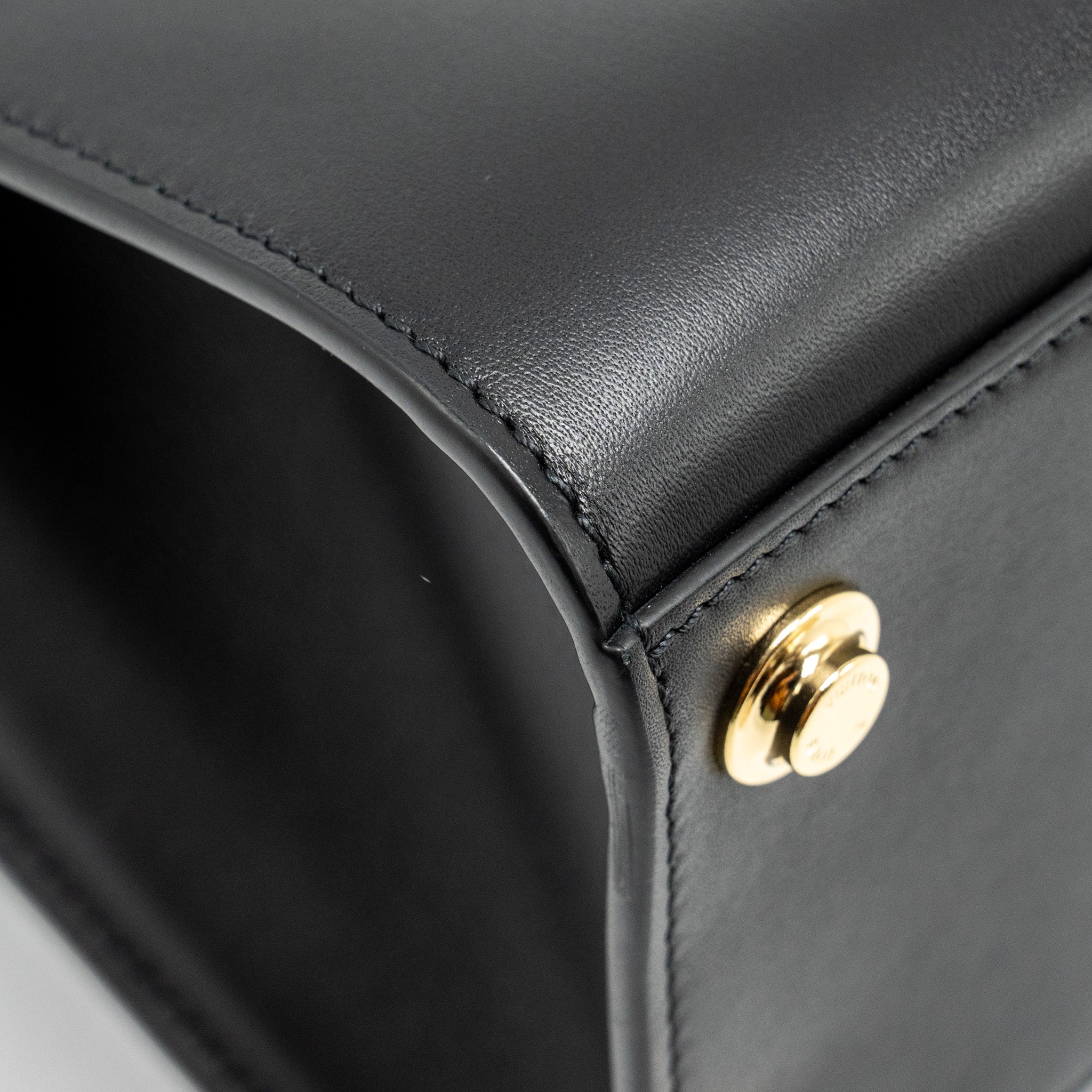 LOUIS VUITTON CITY STEAMER PM GRAINED CALFSKIN BLACK GHW
