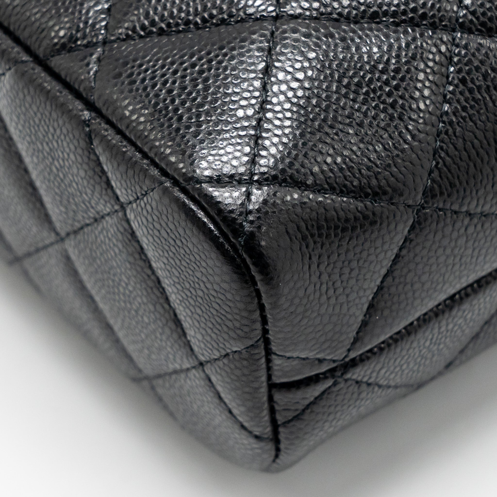 CHANEL 25C QUILTED HOBO BAG CAVIAR BLACK GHW (MICROCHIP)
