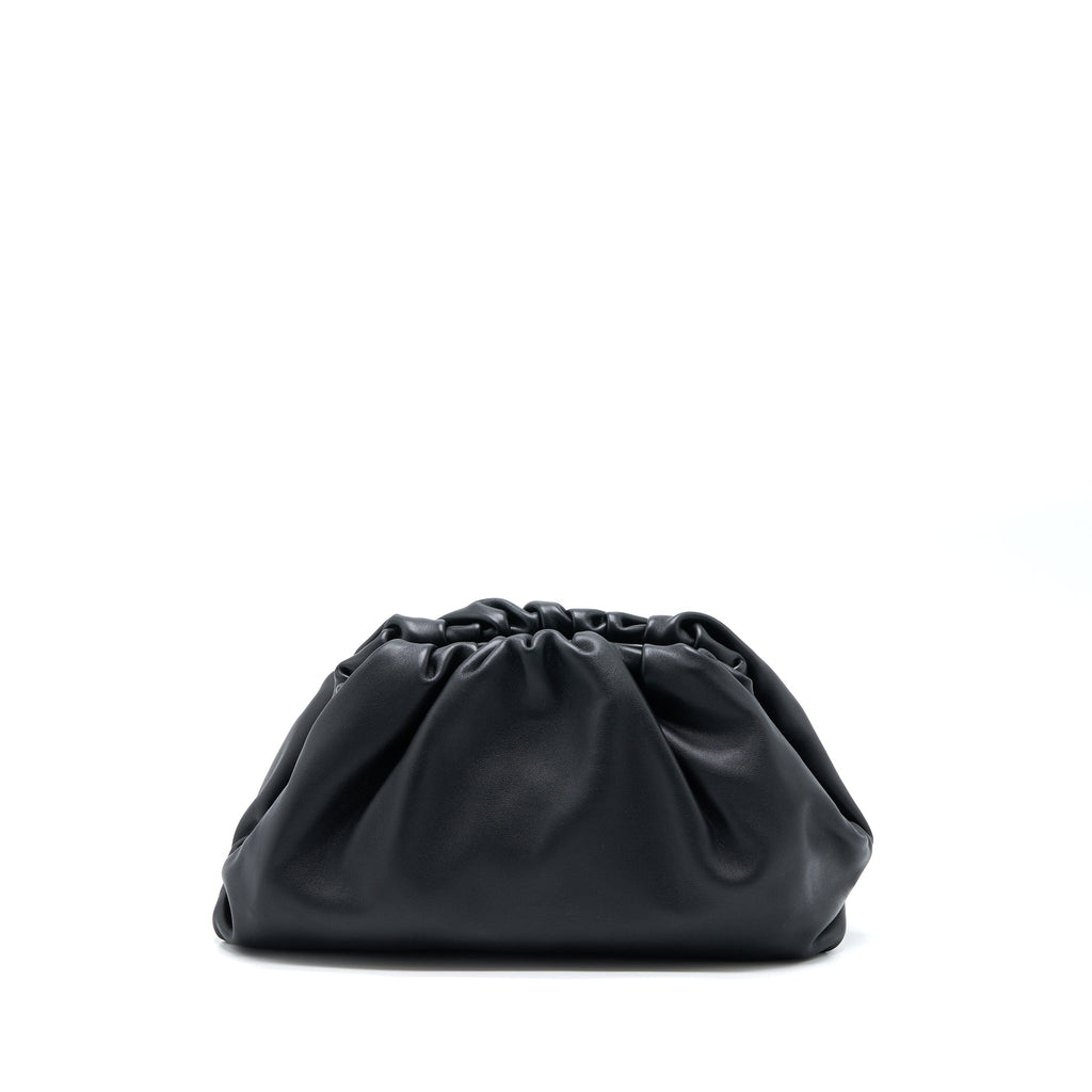 BOTTEGA VENETA TEEN POUCH CALFSKIN BLACK