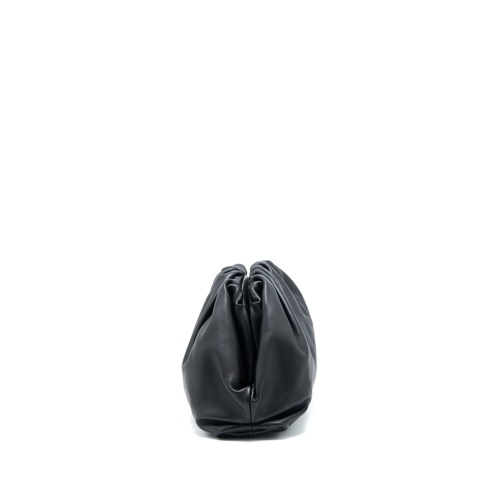BOTTEGA VENETA TEEN POUCH CALFSKIN BLACK