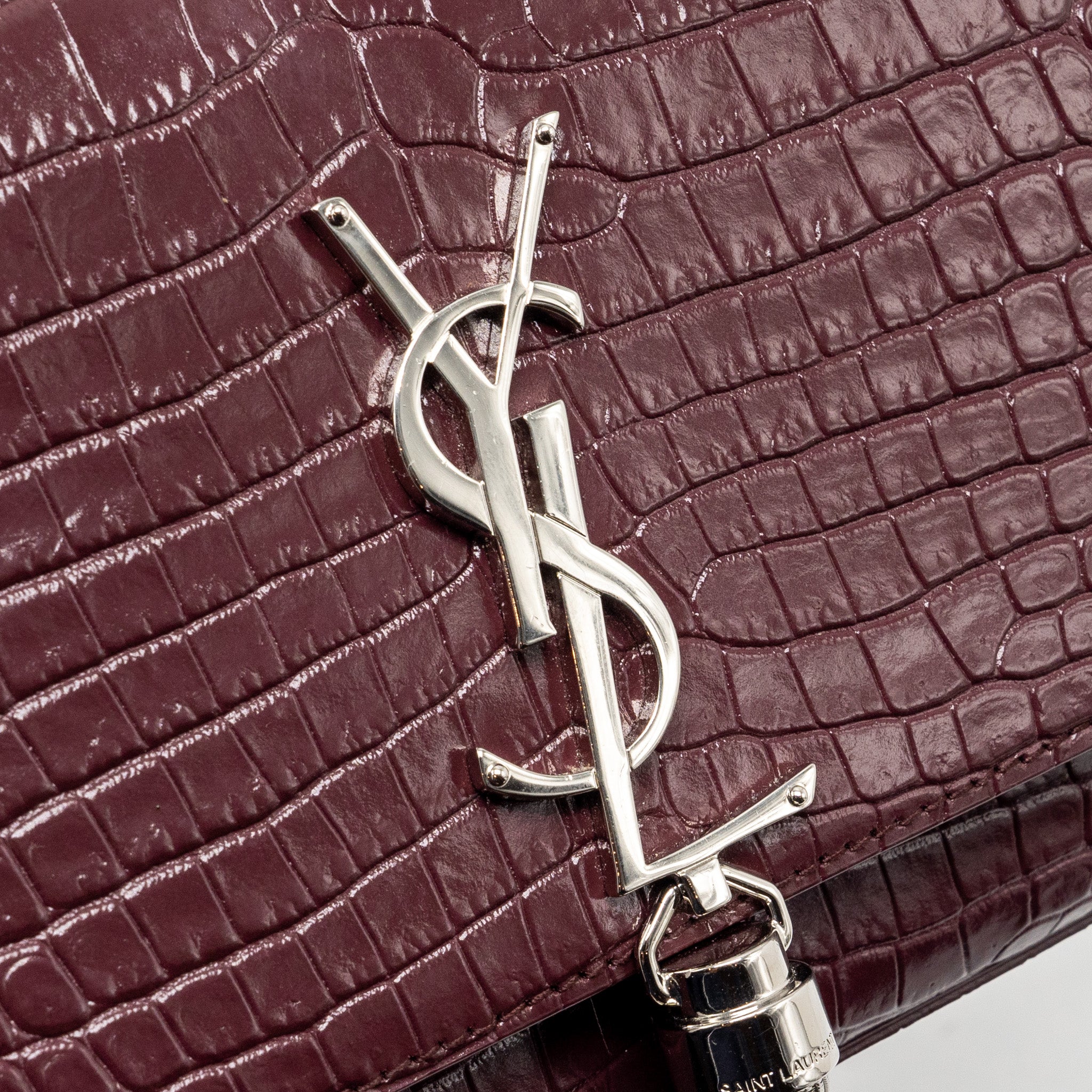 SAINT LAURENT/YSL KATE BAG CROC EMBOSSED CALFSKIN BURGUNDY SHW