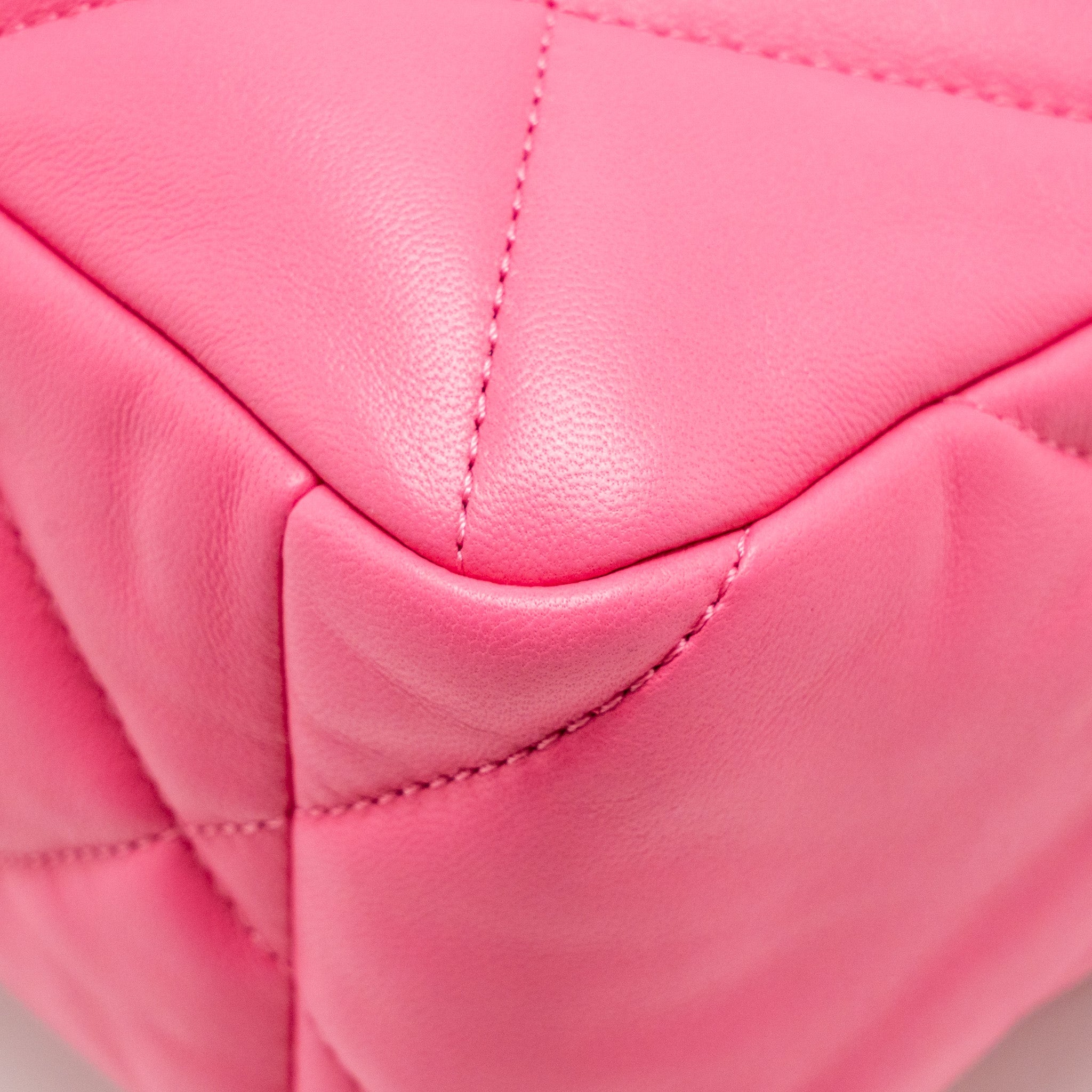 CHANEL LARGE 19 BAG LAMBSKIN PINK MULTICOLOUR HARDWARE (MICROCHIP)
