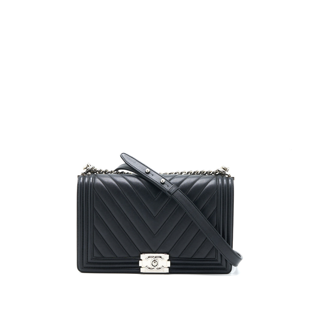 CHANEL NEW MEDIUM BOY BAG CHEVRON LAMBSKIN BLACK SHW