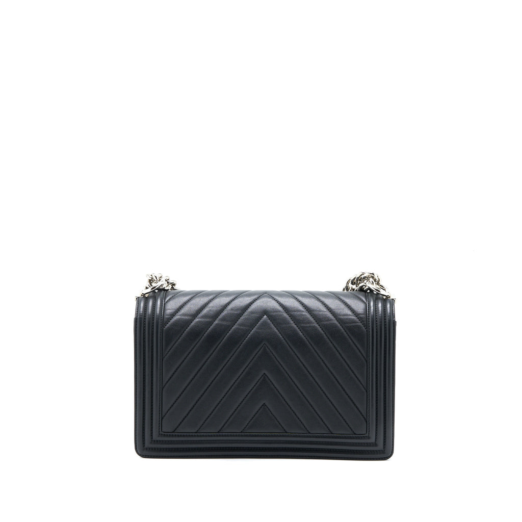 CHANEL NEW MEDIUM BOY BAG CHEVRON LAMBSKIN BLACK SHW