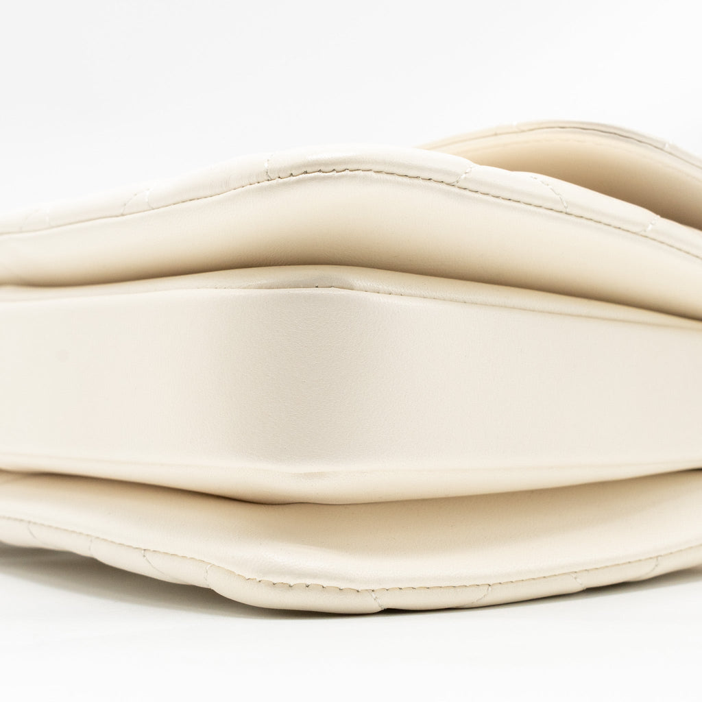 CHANEL TOP HANDLE TRENDY CC FLAP BAG LAMBSKIN WHITE RGHW (MICROCHIP)