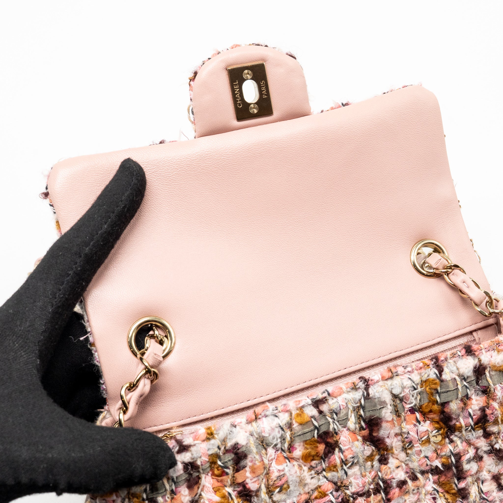 CHANEL 23K MINI RECTANGULAR FLAP BAG TWEED PINK / MULTICOLOUR LGHW (MICROCHIP)