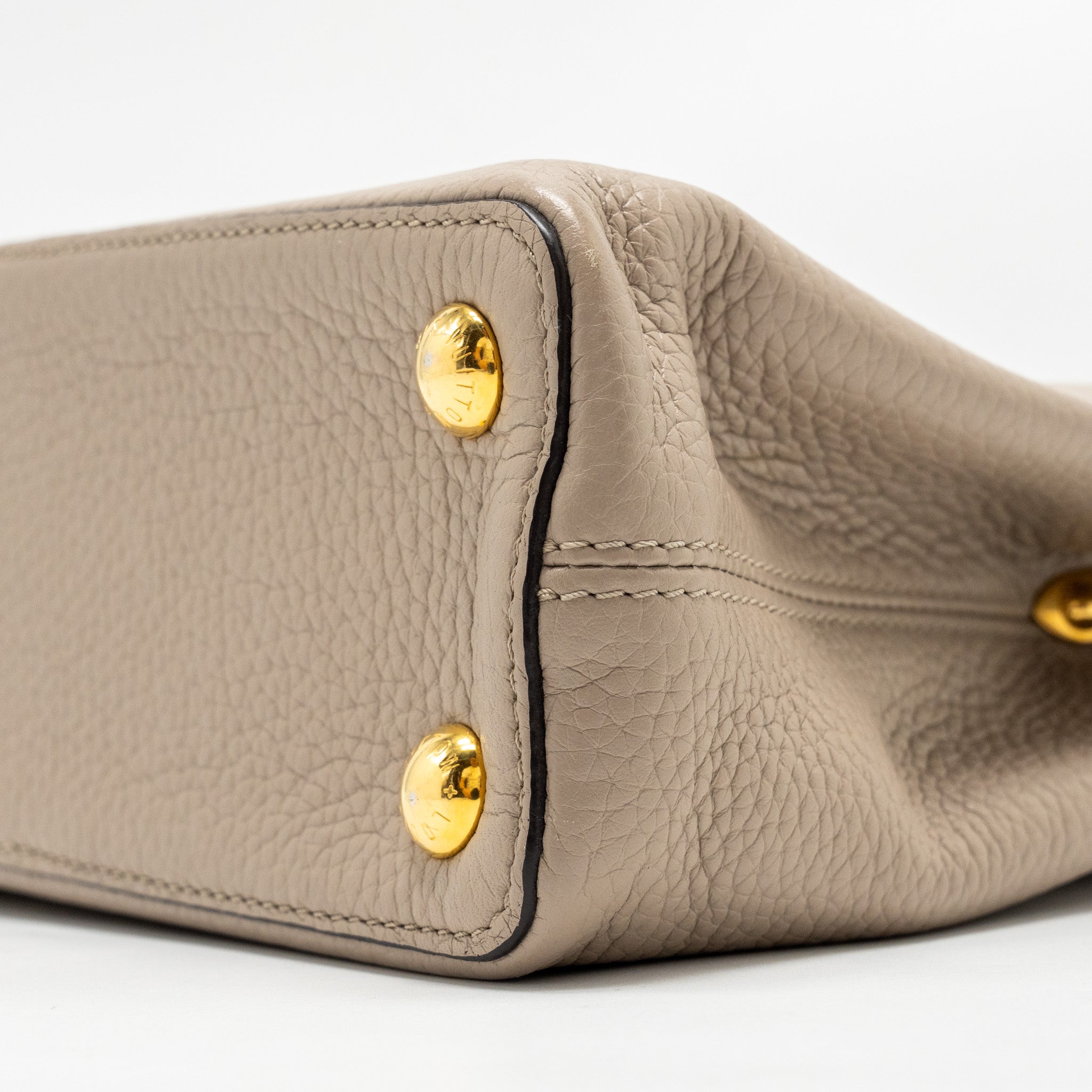 LOUIS VUITTON CAPUCINES BB TAURILLON LIGHT GREY GHW