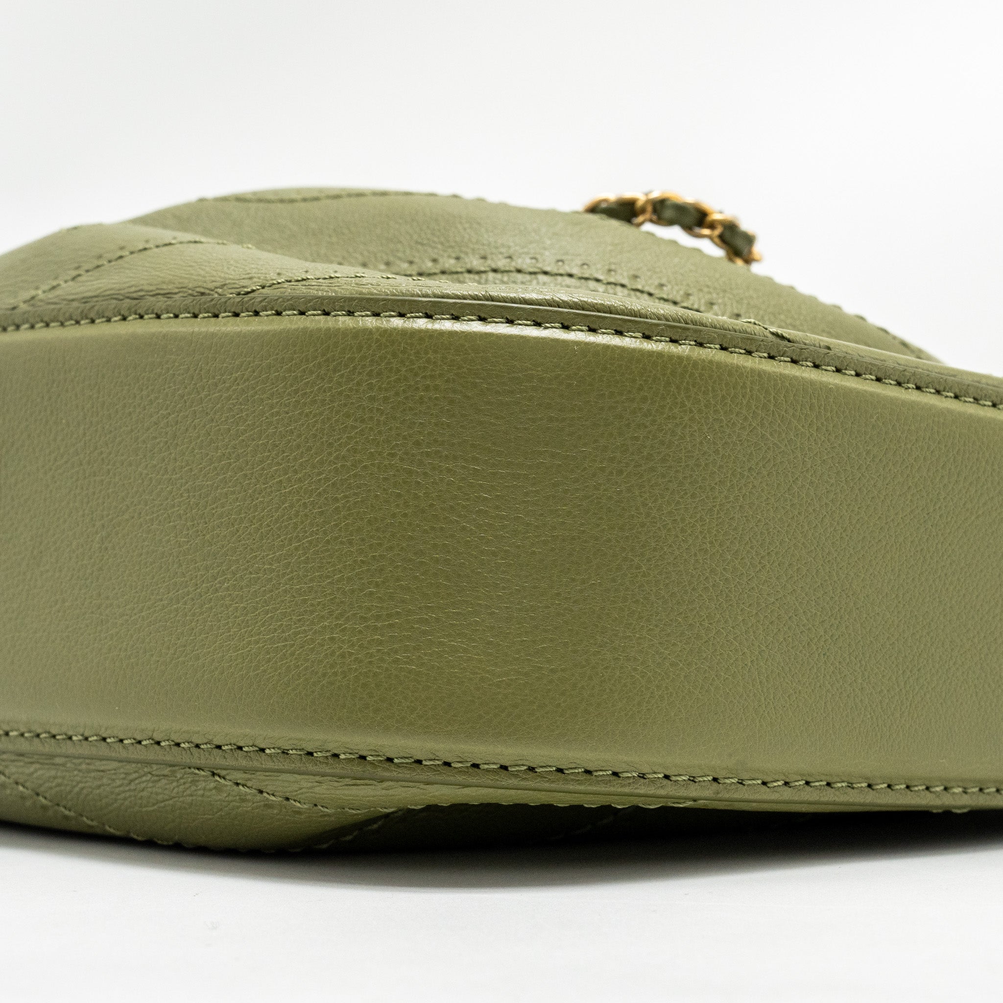 CHANEL DRAWSTRING BUCKET BAG GRAINED CALFSKIN OLIVE GREEN GHW