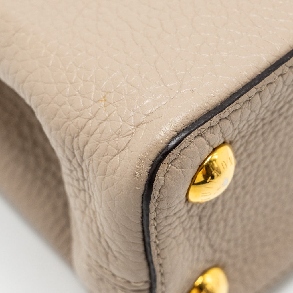 LOUIS VUITTON CAPUCINES BB TAURILLON LIGHT GREY GHW