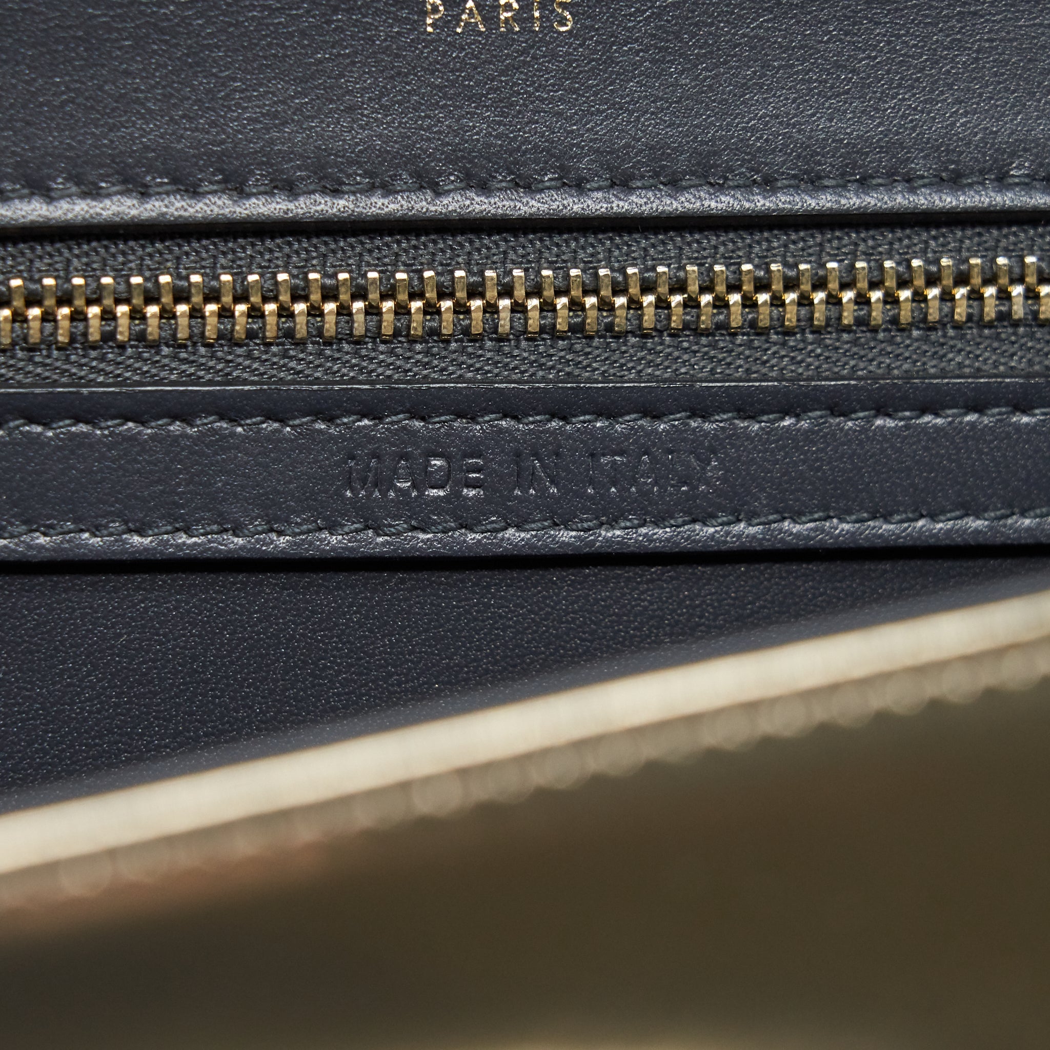 DIOR MEDIUM DIORAMA METALLIC LIGHT GOLD WITH GHW