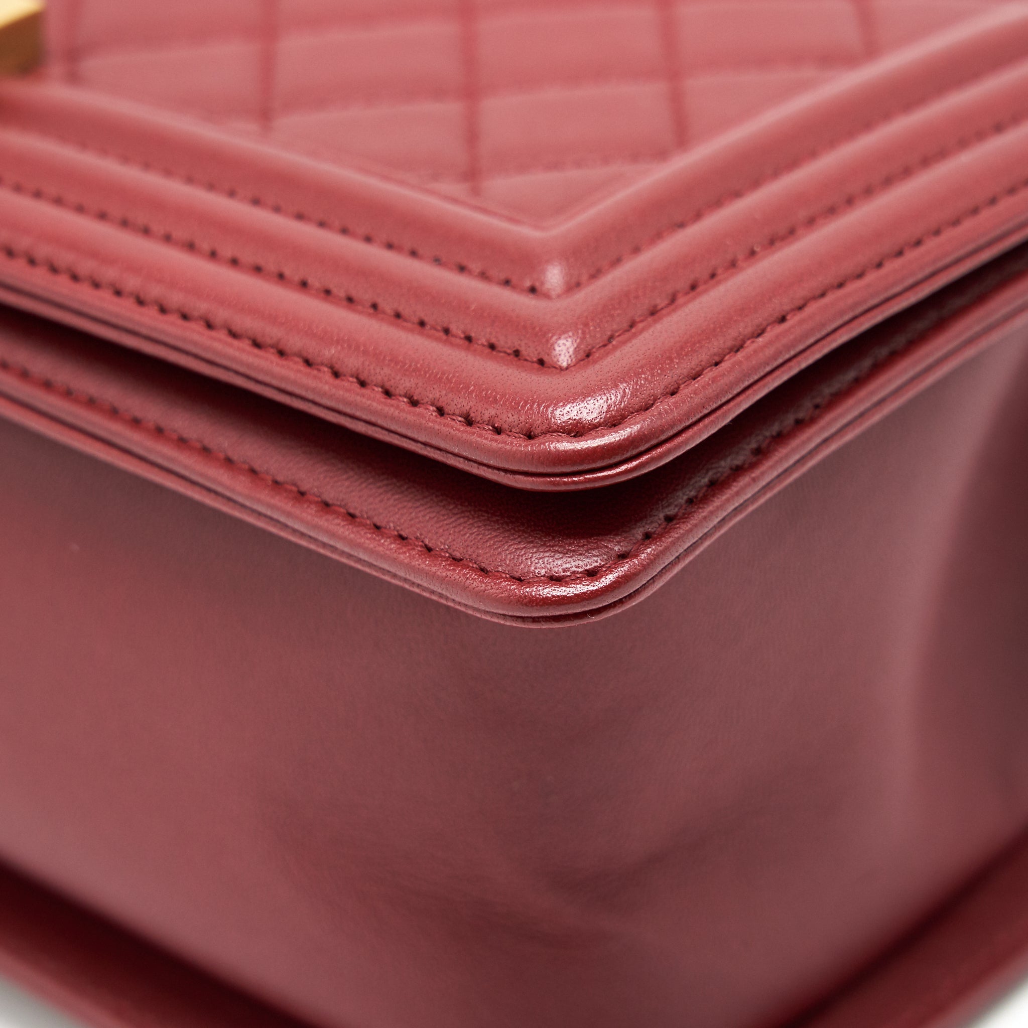 CHANEL MEDIUM BOY BAG LAMBSKIN BURGUNDY GHW