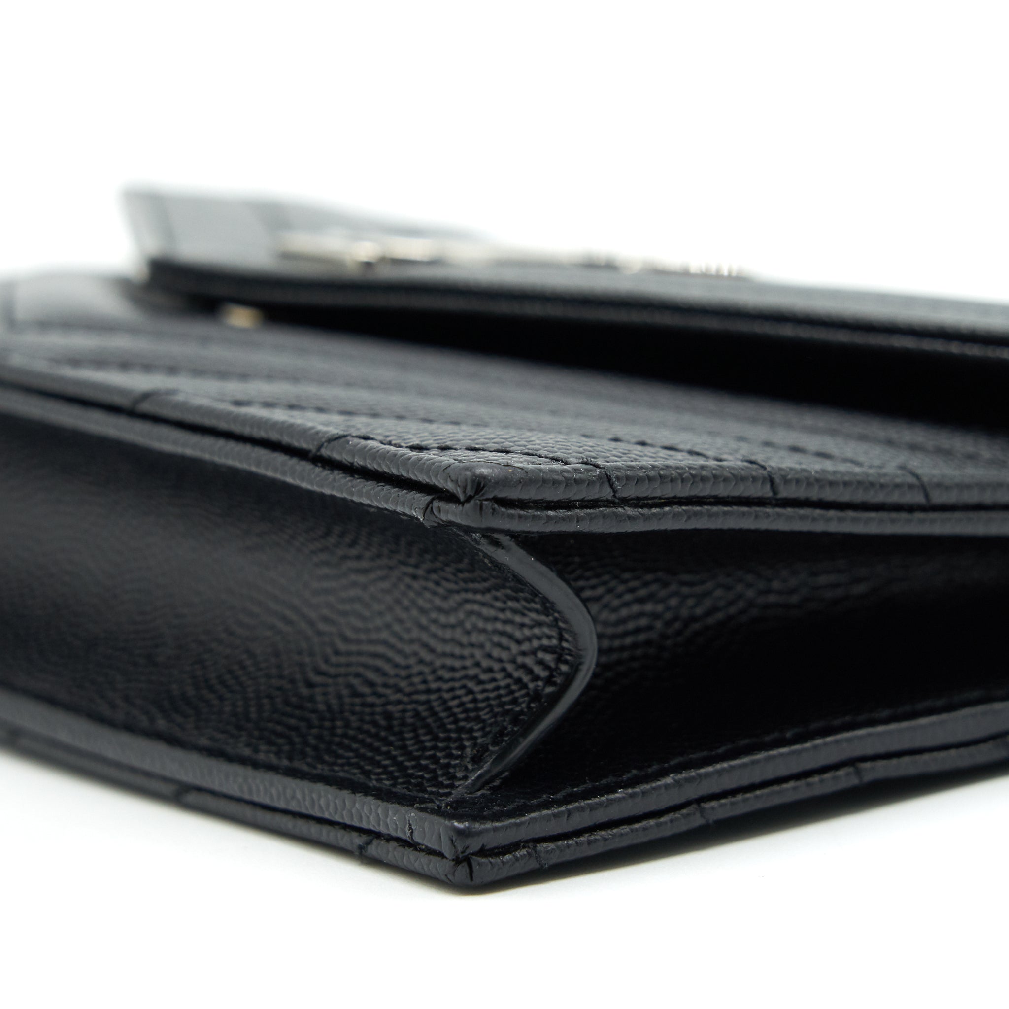 SAINT LAURENT GRAINED CALFSKIN ENVELOPE WALLET ON CHAIN BLACK SHW