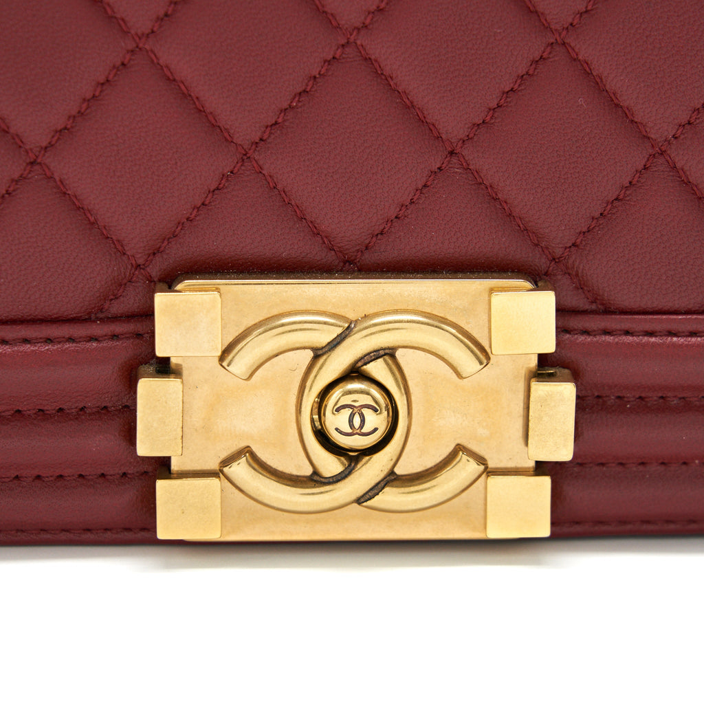CHANEL MEDIUM BOY BAG LAMBSKIN BURGUNDY GHW