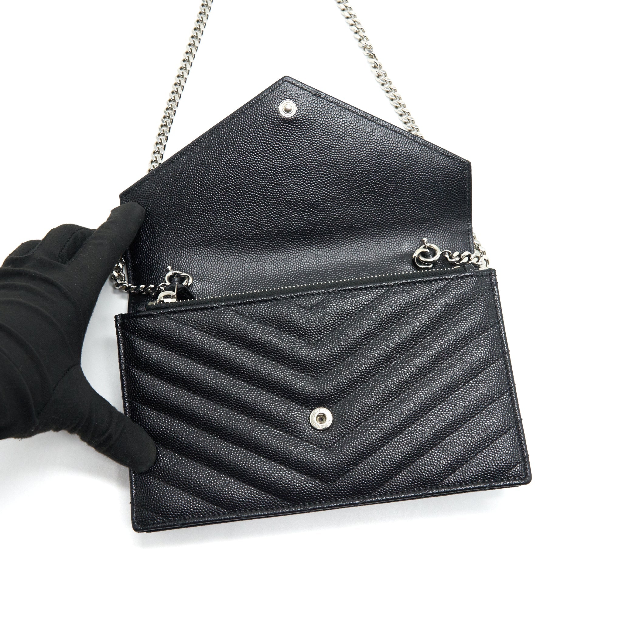 SAINT LAURENT GRAINED CALFSKIN ENVELOPE WALLET ON CHAIN BLACK SHW