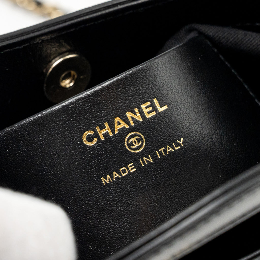 CHANEL 24C MINI 31 CLUTCH WITH CHAIN SHINY CALFSKIN BLACK LGHW (MICROCHIP)