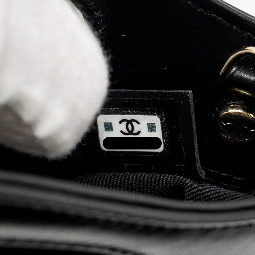 CHANEL 24C MINI 31 CLUTCH WITH CHAIN SHINY CALFSKIN BLACK LGHW (MICROCHIP)