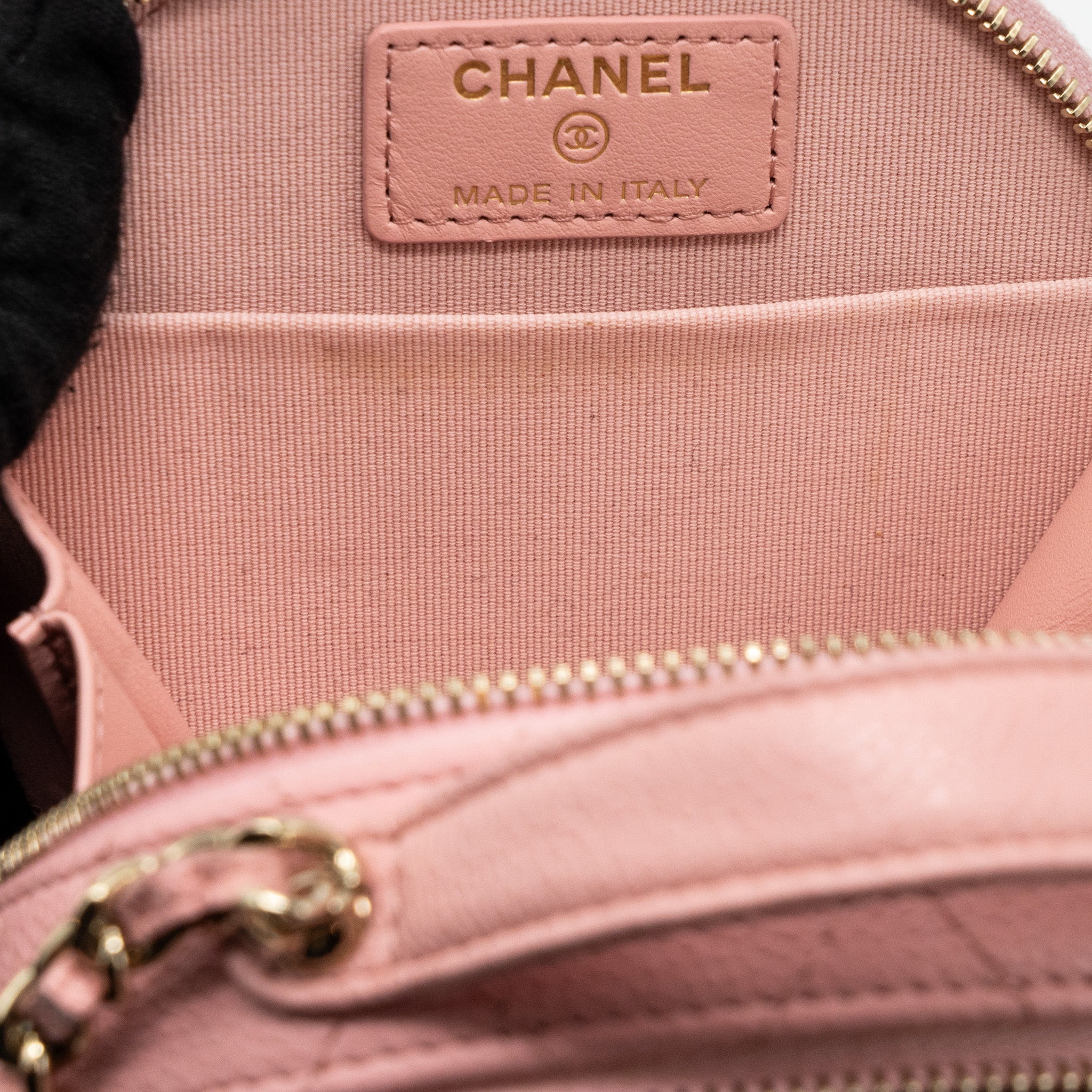 CHANEL TOP HANDLE MINI ROUND VANITY WITH CHAIN CAVIAR PINK LGHW