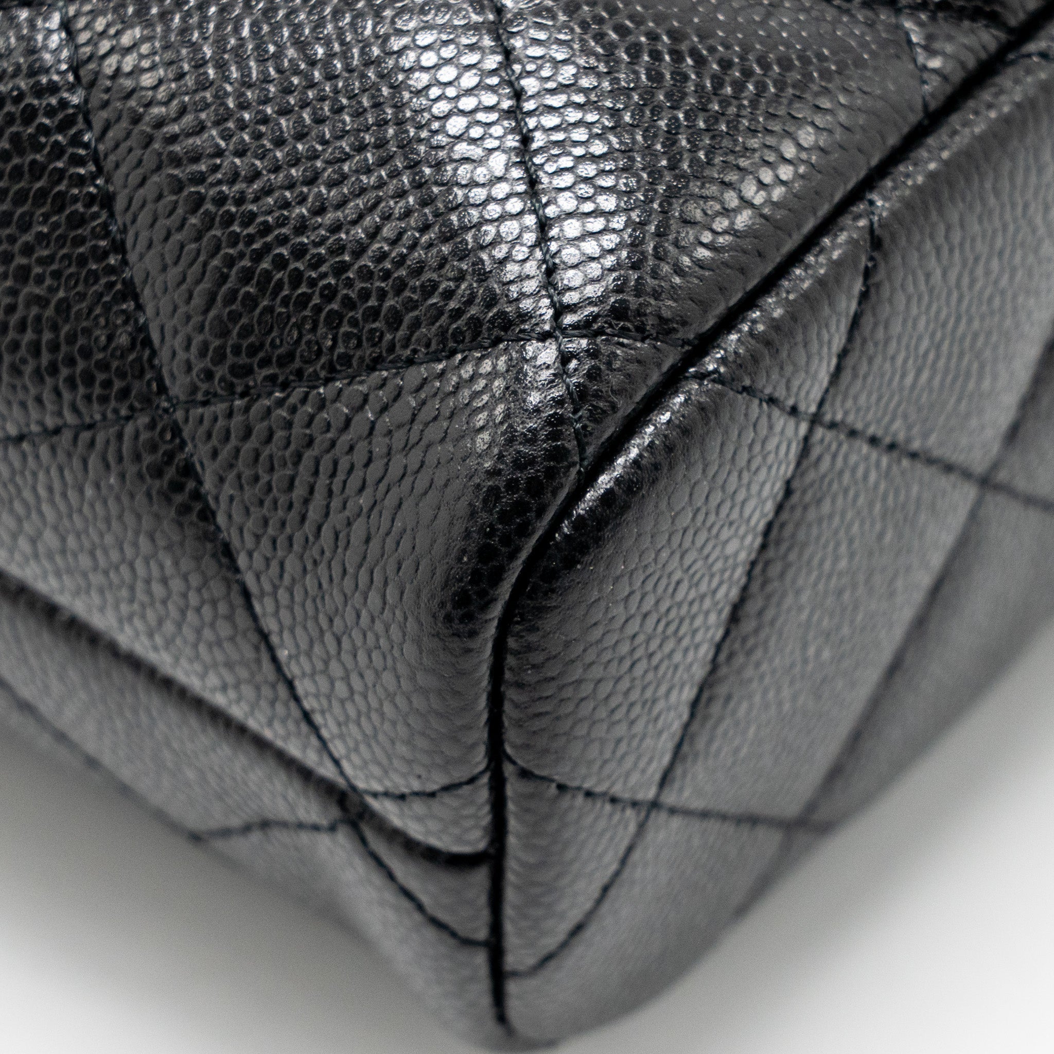 CHANEL 25C QUILTED HOBO BAG CAVIAR BLACK LGHW (MICROCHIP)