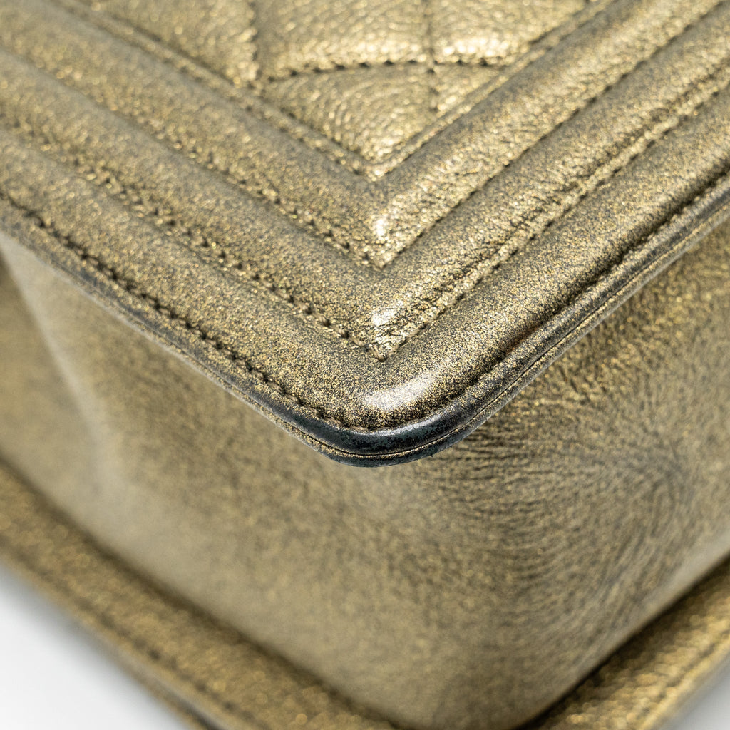 CHANEL MEDIUM BOY BAG HORSEHAIR / CALFSKIN BLACK / GOLD RUTHENIUM HARDWARE