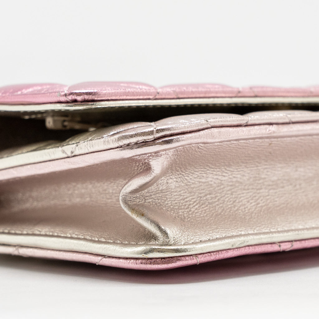 CHANEL 21K WALLET ON CHAIN IRIDESCENT LAMBSKIN LGHW (MICROCHIP)