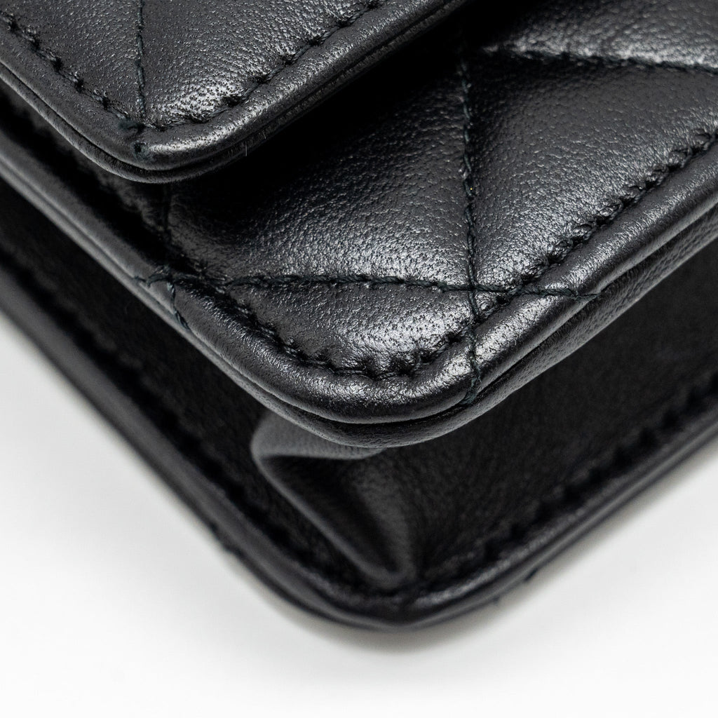 CHANEL WALLET ON CHAIN WITH PEARL CHAIN LAMBSKIN BLACK LGHW (MICROCHIP)