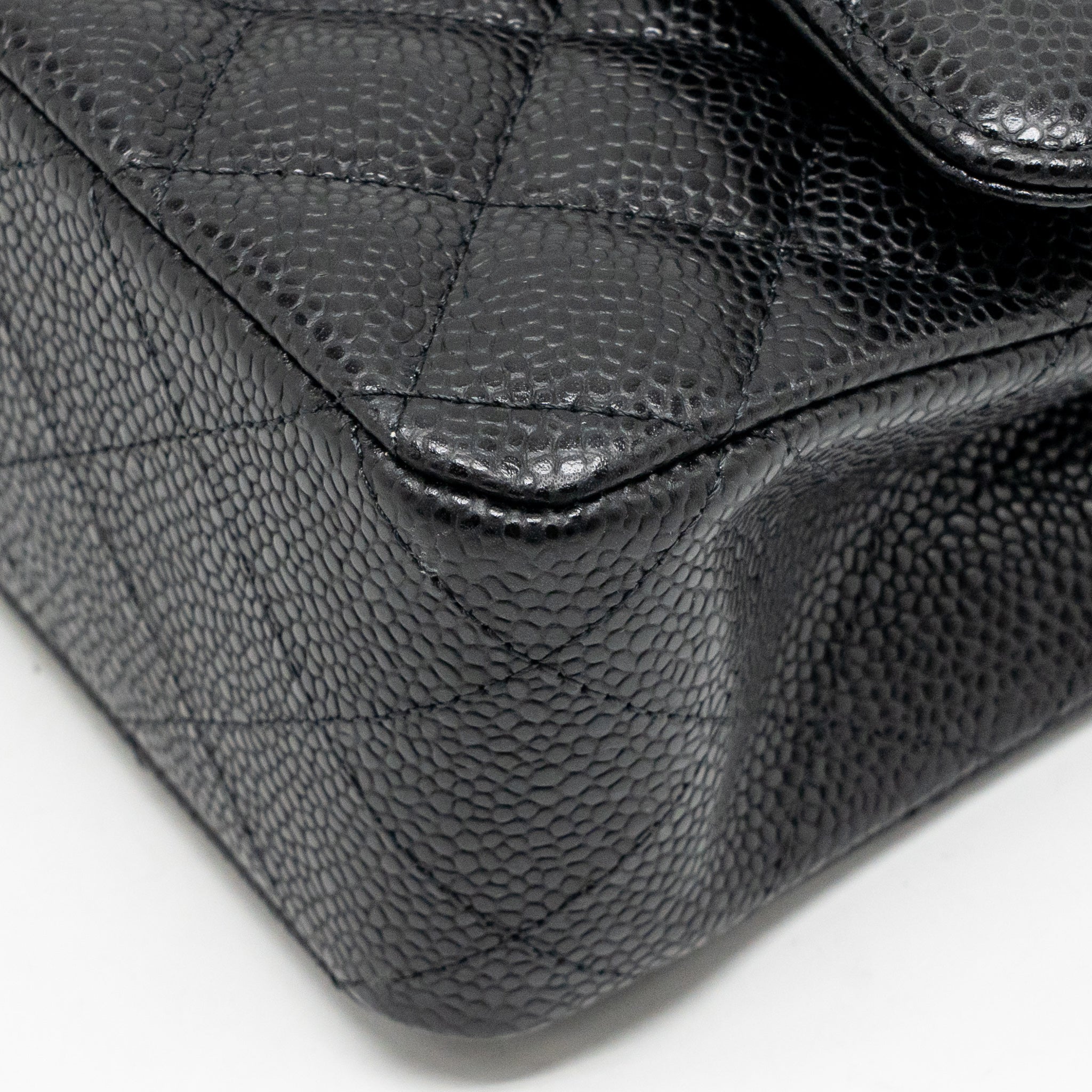 CHANEL MEDIUM CLASSIC DOUBLE FLAP BAG CAVIAR BLACK GHW (MICROCHIP)