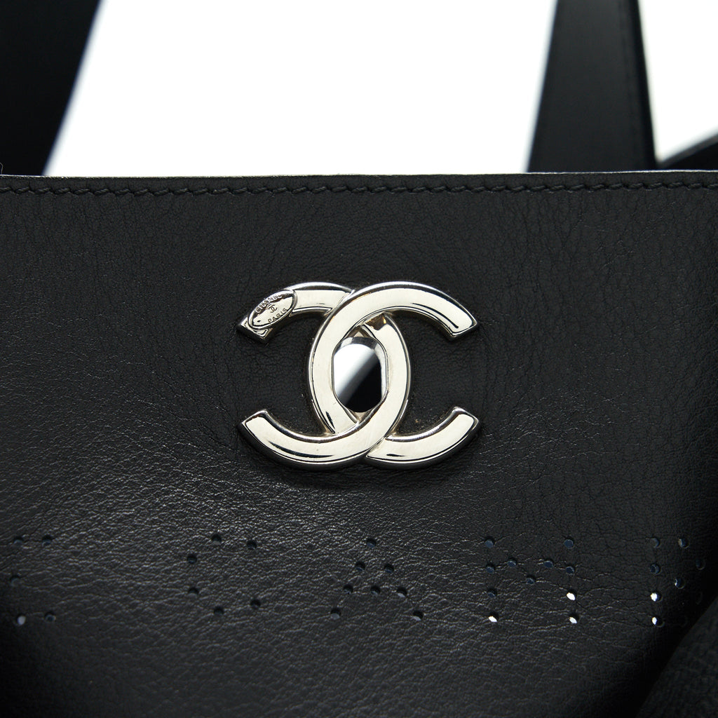 CHANEL EYELET LOGO CALFSKIN TOTE BAG BLACK/ BLUE SHW