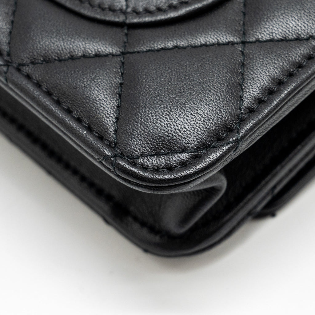 CHANEL WALLET ON CHAIN WITH PEARL CHAIN LAMBSKIN BLACK LGHW (MICROCHIP)