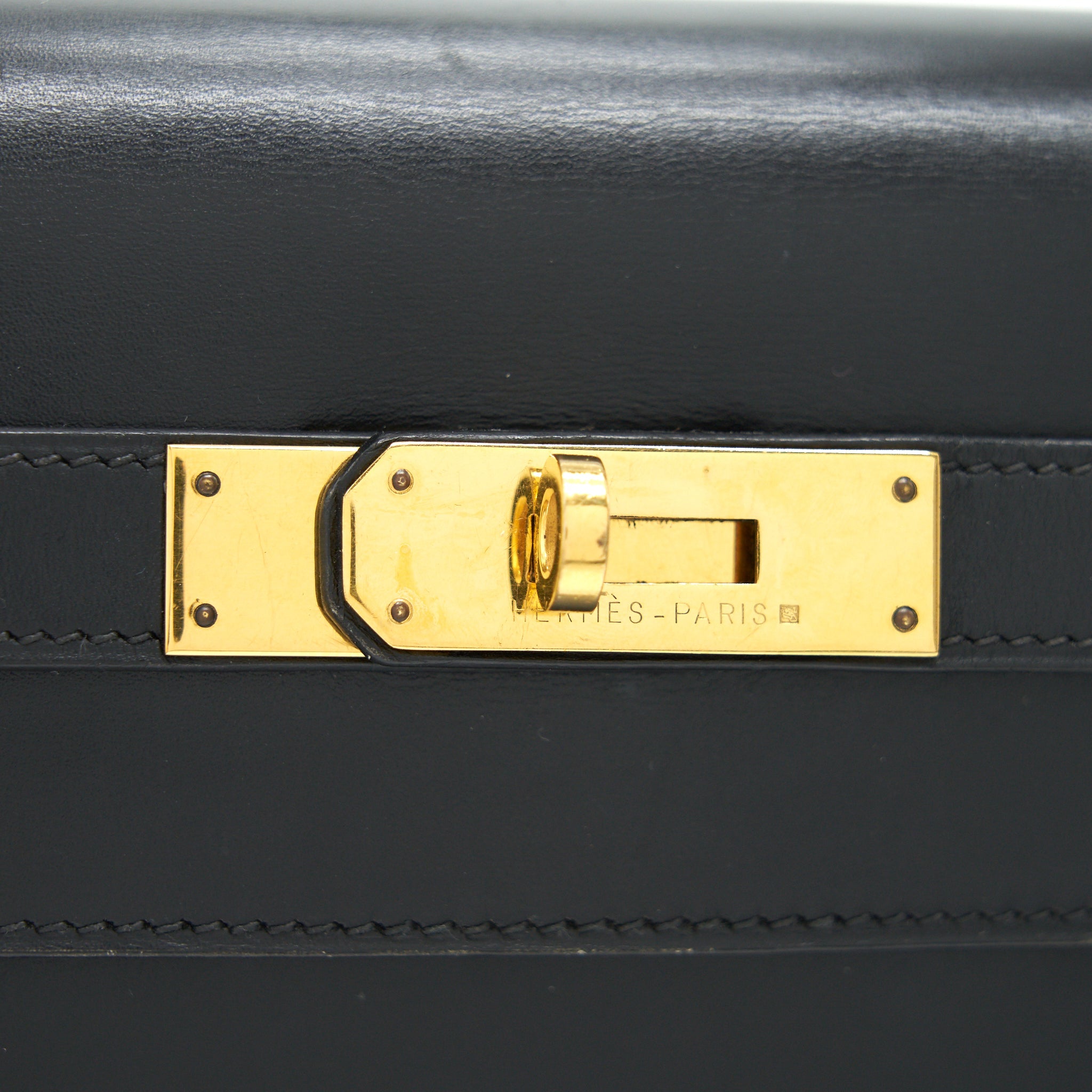 HERMES VINTAGE KELLY 32 BOX LEATHER BLACK GHW (STRAP MISSING)