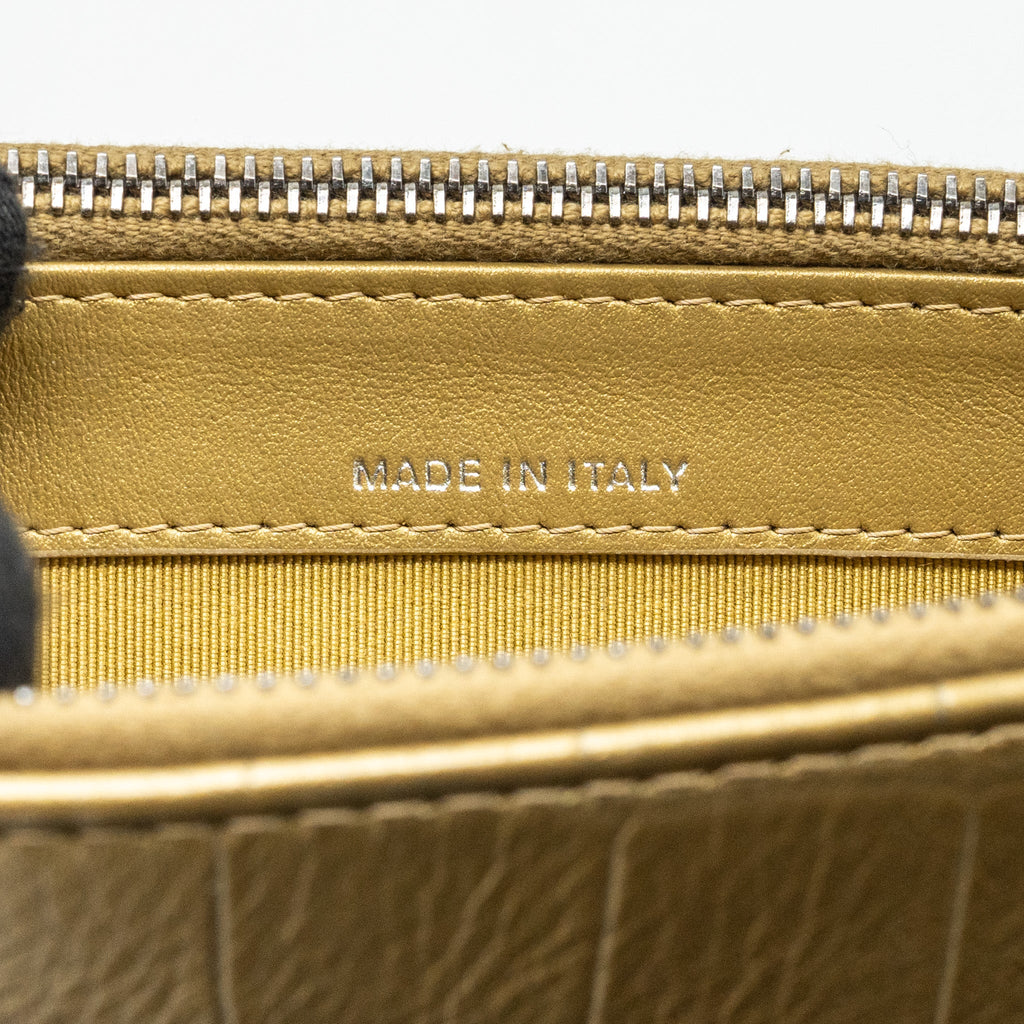 CHANEL GABRIELLE DOUBLE ZIP CLUTCH ON CHAIN CROCODILE-EMBOSSED CALFSKIN GOLD MULTICOLOUR HARDWARE