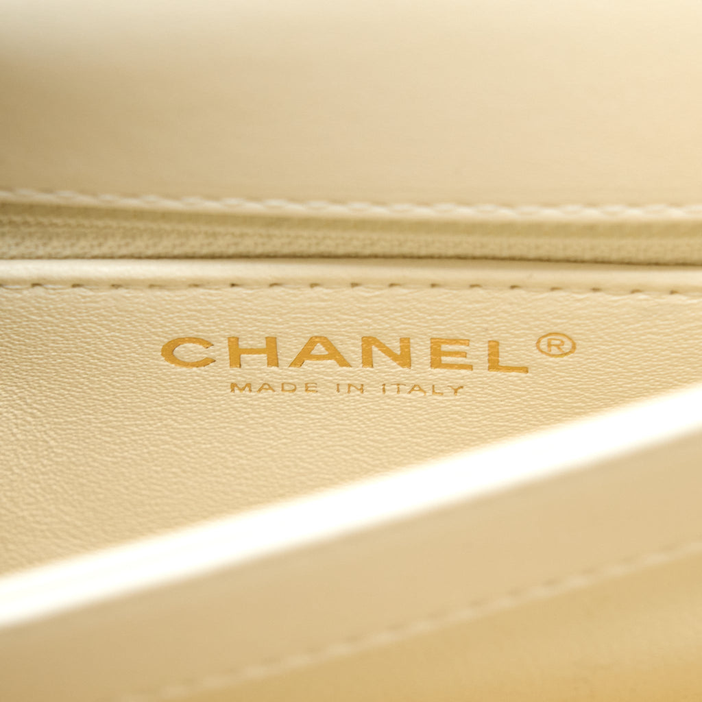 CHANEL SMALL TRENDY CC LAMBSKIN WHITE RGHW (MICROCHIP)