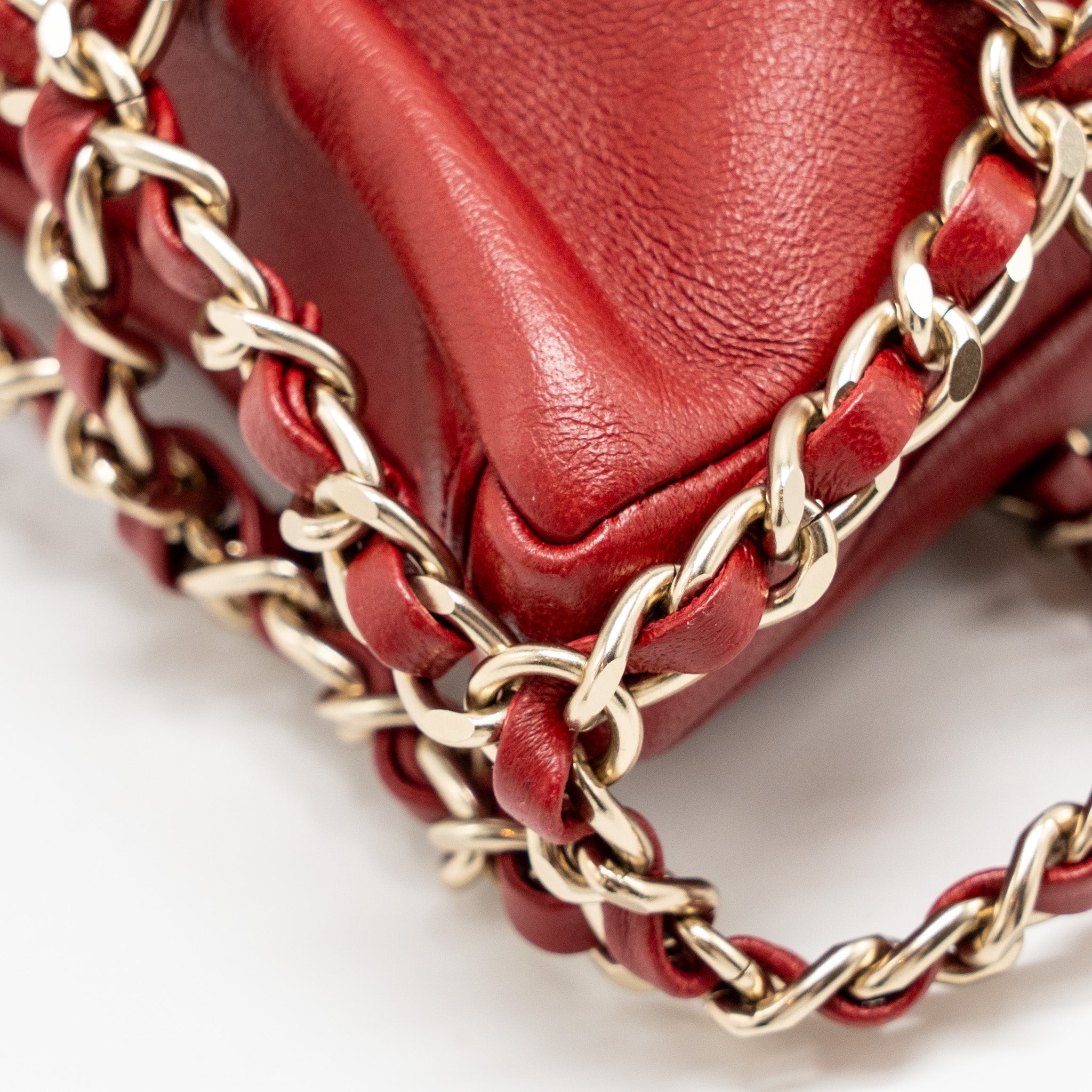 CHANEL 20A CHAIN FRAME CC CHARM SHOPPING TOTE BAG LAMBSKIN RED LGHW