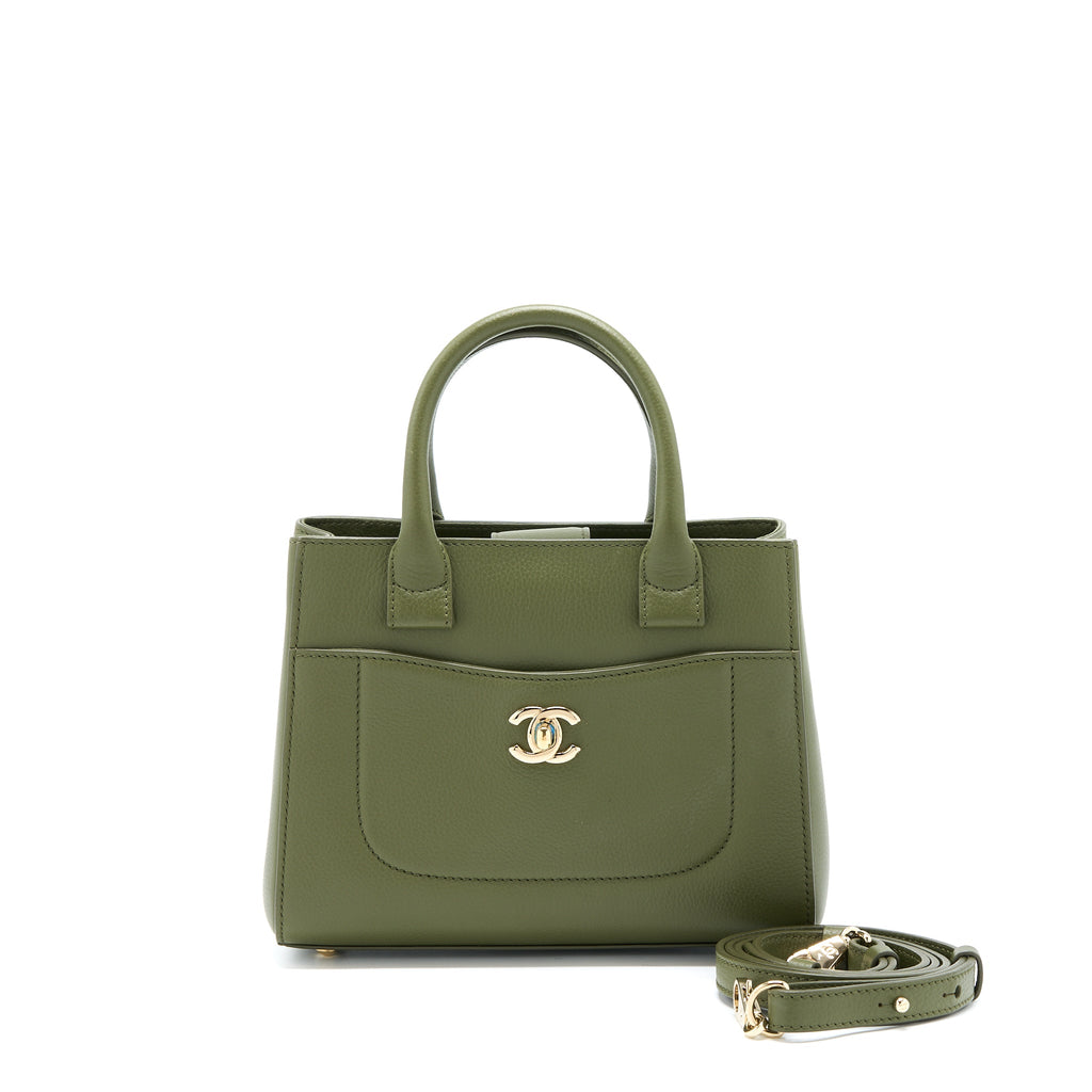 CHANEL SMALL TOP HANDLE TOTE CALFSKIN GREEN LGHW