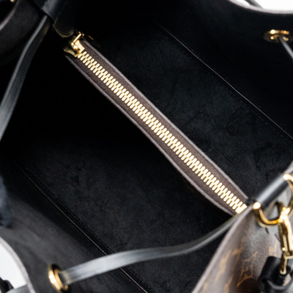 LOUIS VUITTON NEONOE MONOGRAM CANVAS BLACK GHW (NEW VERSION)