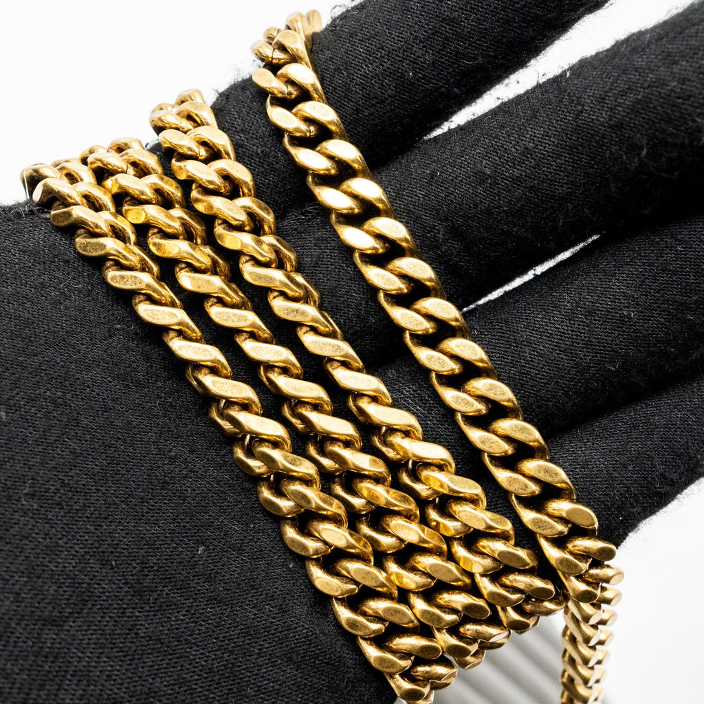 SAINT LAURENT/YSL ENVELOP CHAIN BAG GRAINED CALFSKIN DARK GREEN GHW