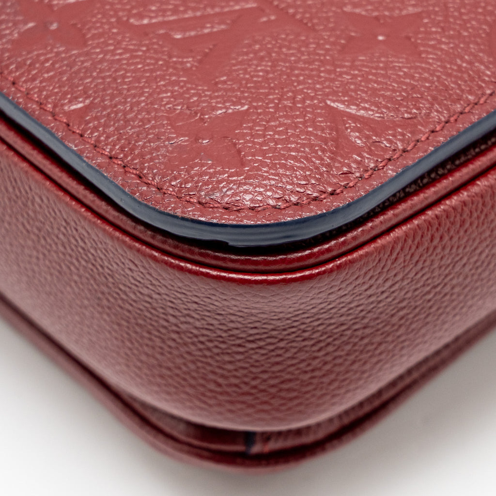 LOUIS VUITTON POCHETTE MÉTIS MONOGRAM EMPREINTE DARK RED GHW