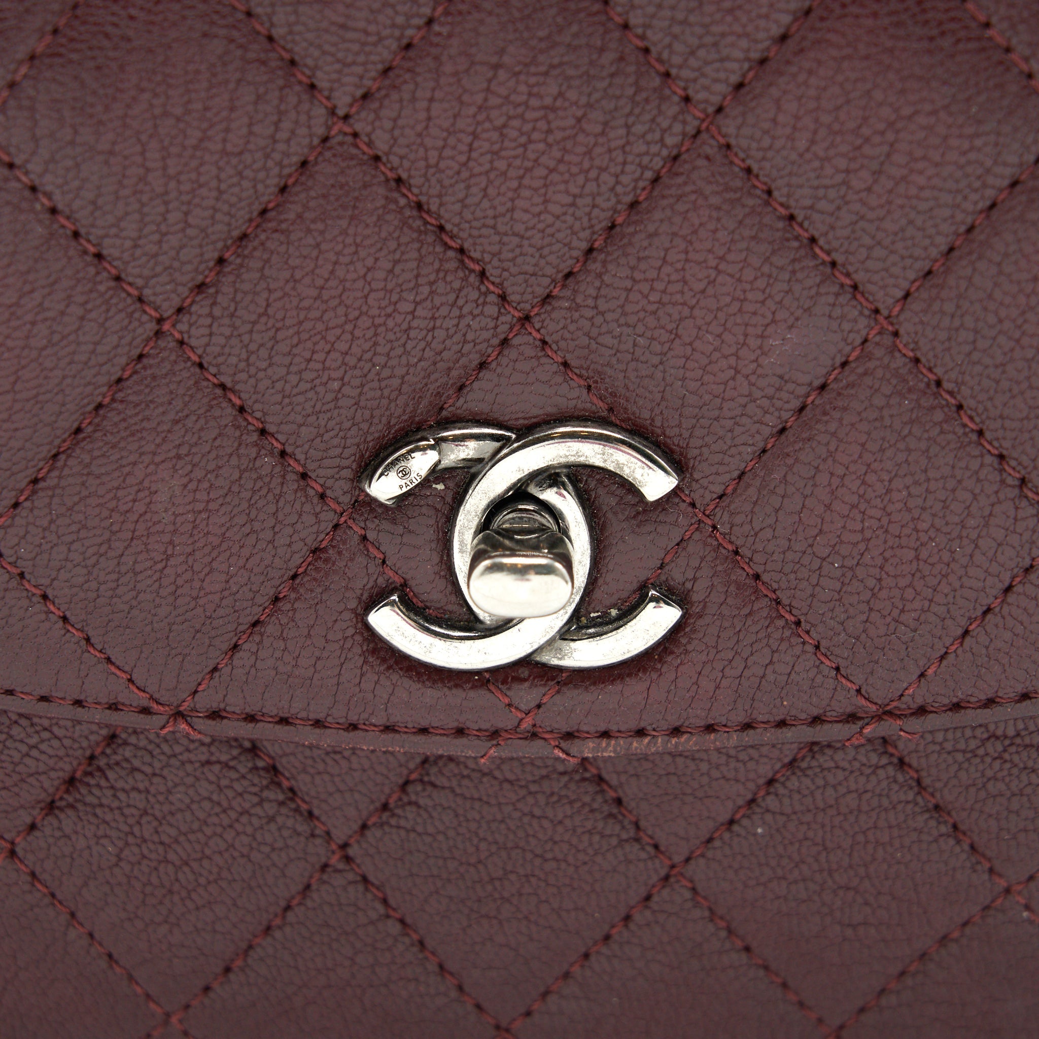 CHANEL SMALL FLAP BAG WITH CHAIN BURGUNDY SHW